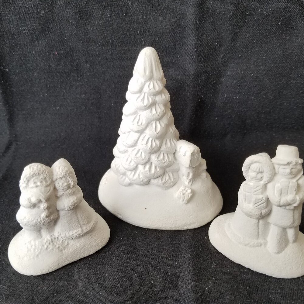 Vintage Ready-To-Paint Plaster Village/Town Christmas Holiday scenery #4